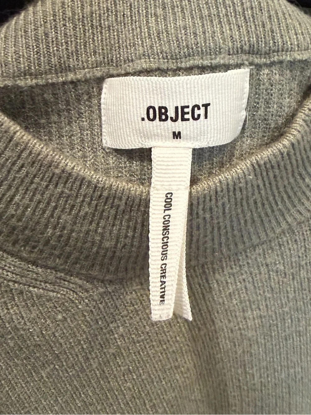 SIZE M | Olive Green Knit Sweater - Picture 2 of 3